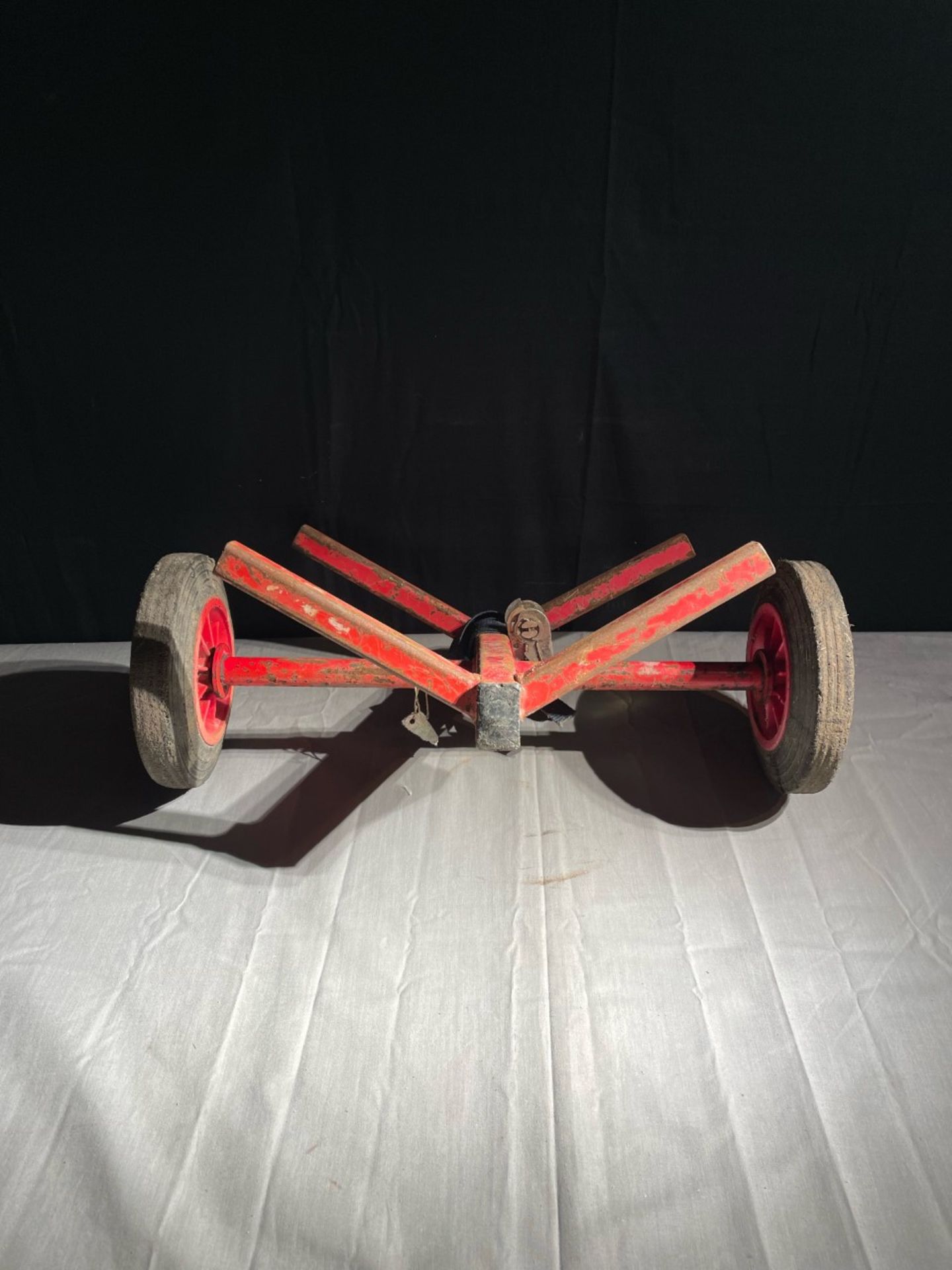 2 wheeled v shaped frame dolly. Good for moving stuff about - Image 2 of 2