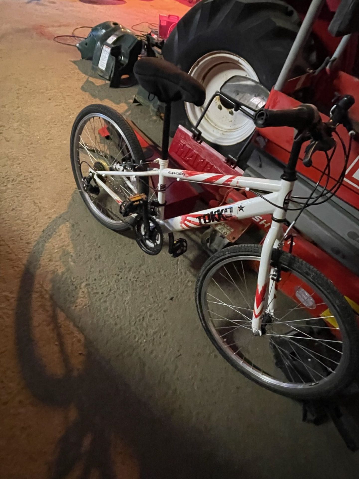 Kids Apollo Tokko 18 gear mountain bike 24inch wheels. Used but good condition, few scuffs from