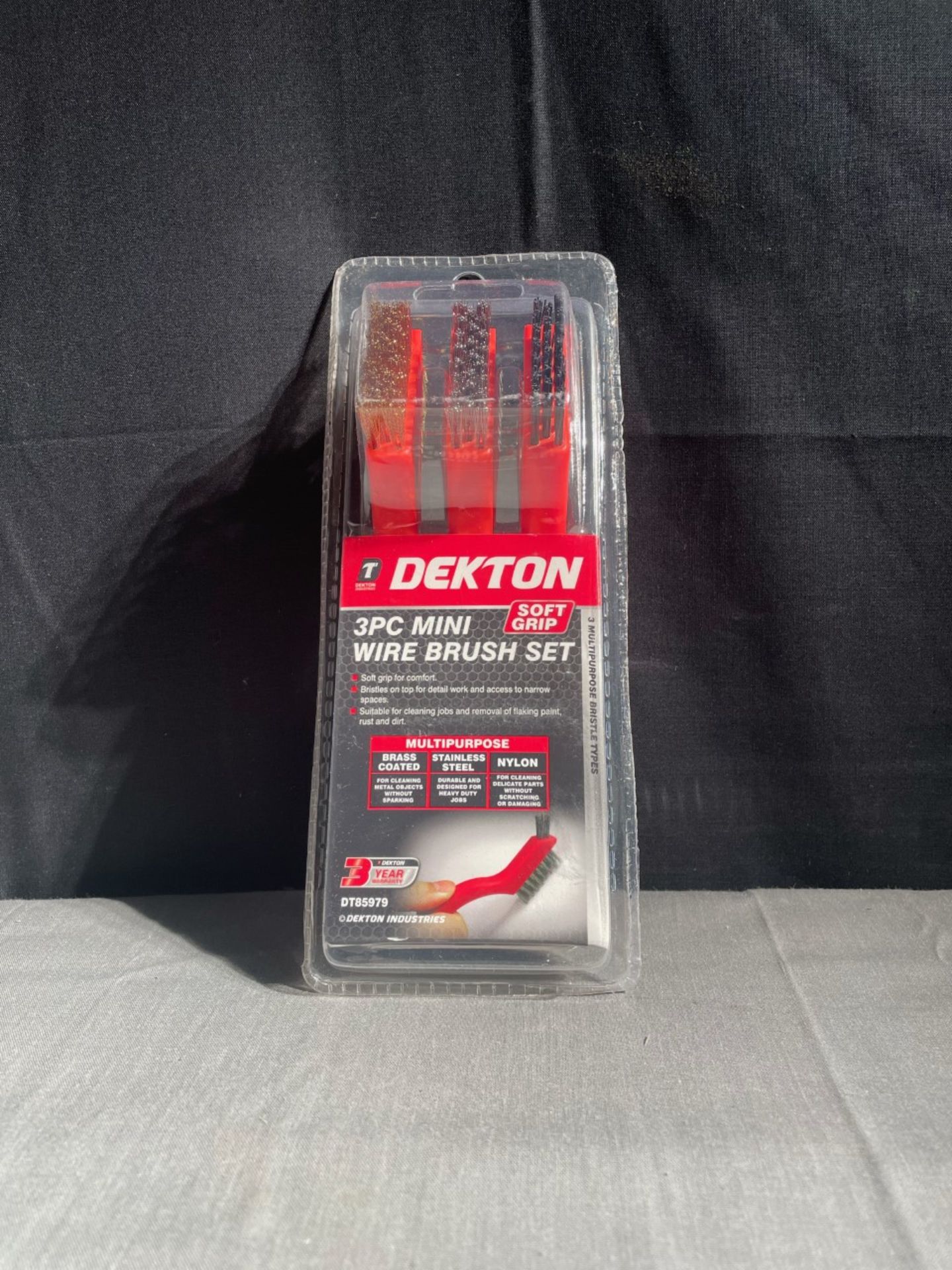 1x new pack of Dekton 3 piece mini wire brush set
