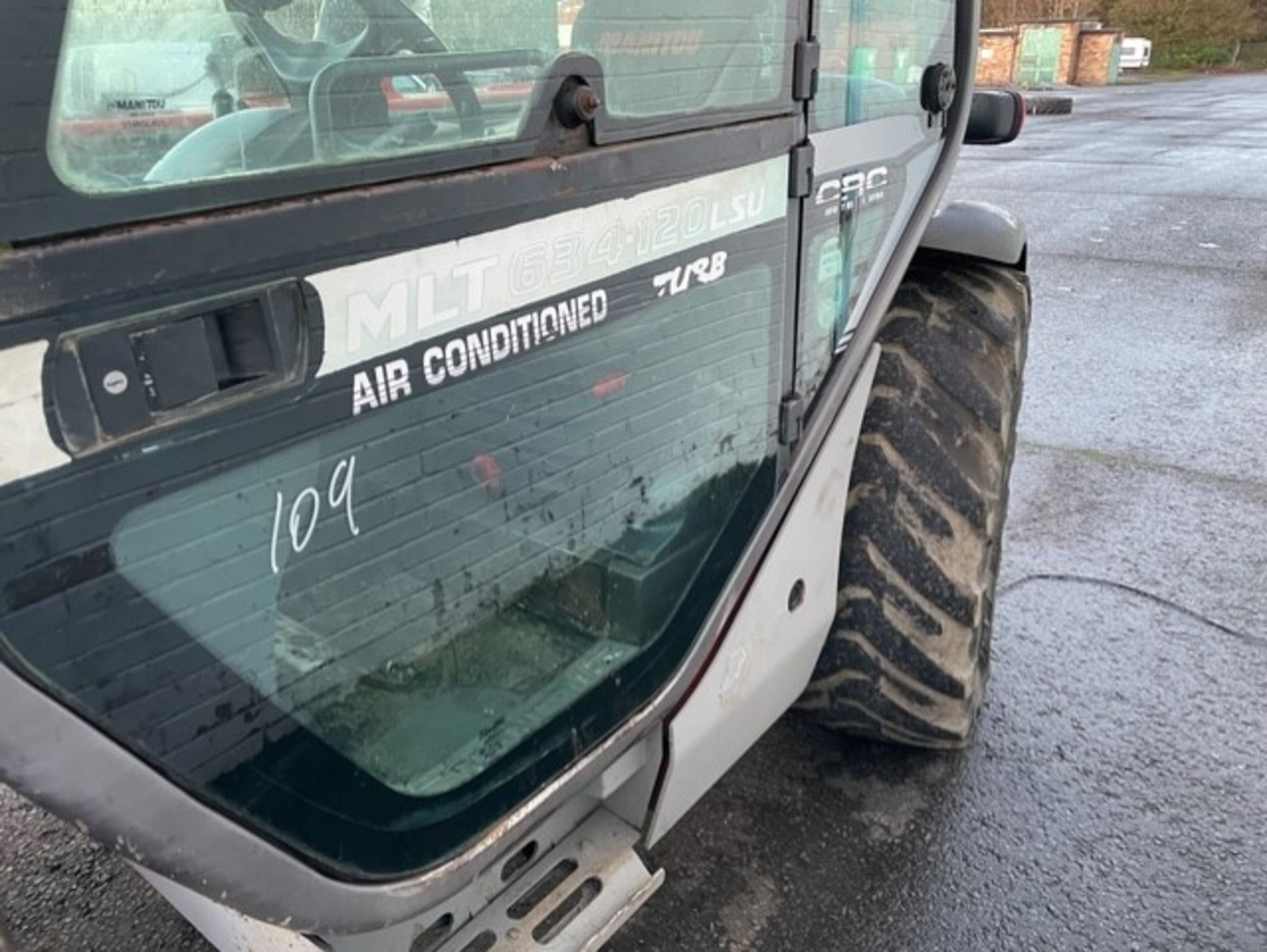 Manitou 634LSU turbo in good working order thrust bearing has a noise but fine tyres are not the - Image 8 of 11