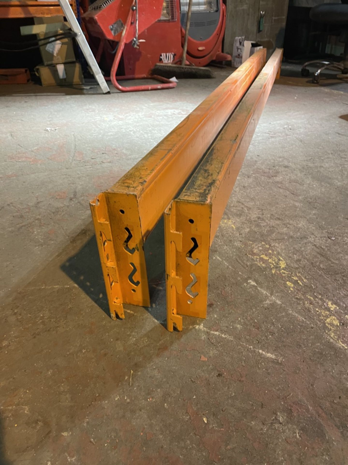 2x orange racking beams. Excellent condition all connections straight and intact - Image 2 of 2