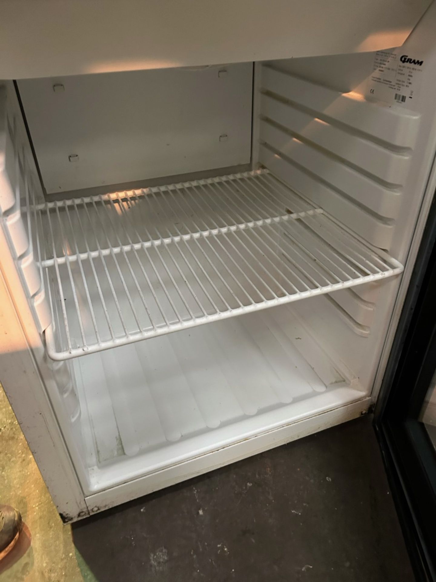 Gram KG210 glass door compact undercounter fridge. Good condition. Full working order - Image 3 of 3