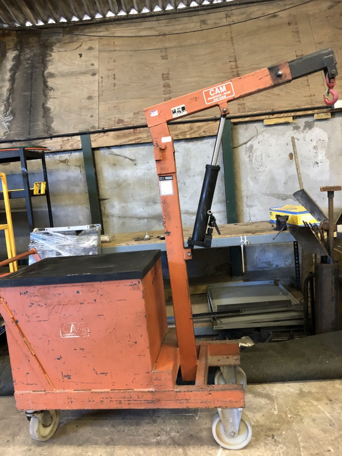 Counterbalance Engine Crane