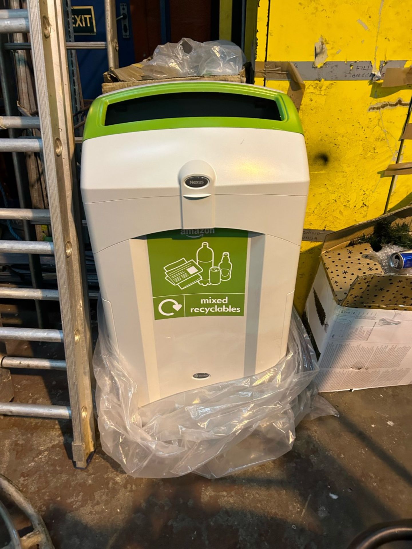 New Gladston nexus 100 mixed recycling bin.