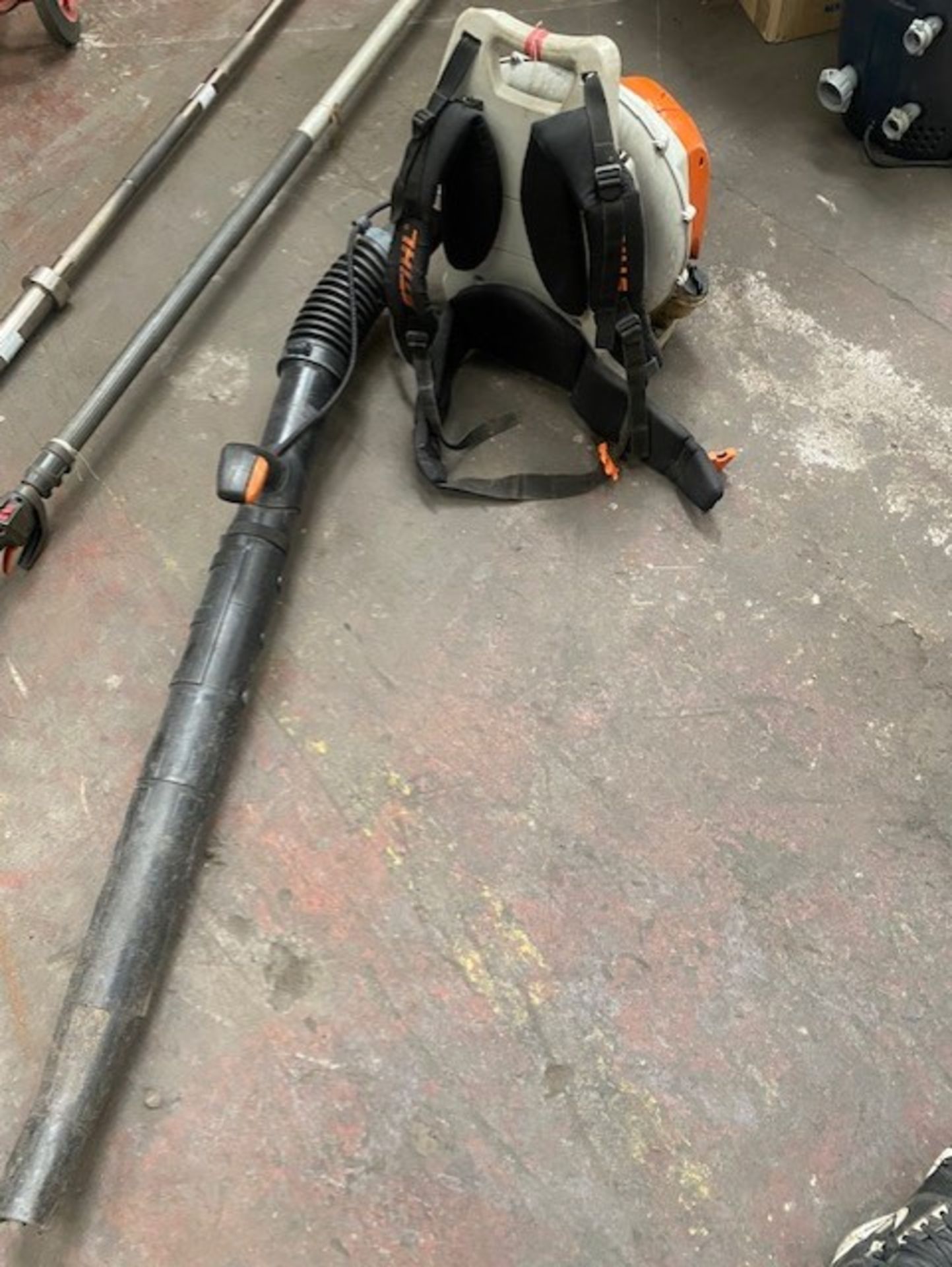 Stihl BR600 Backpack Blower sold as seen - Image 2 of 2