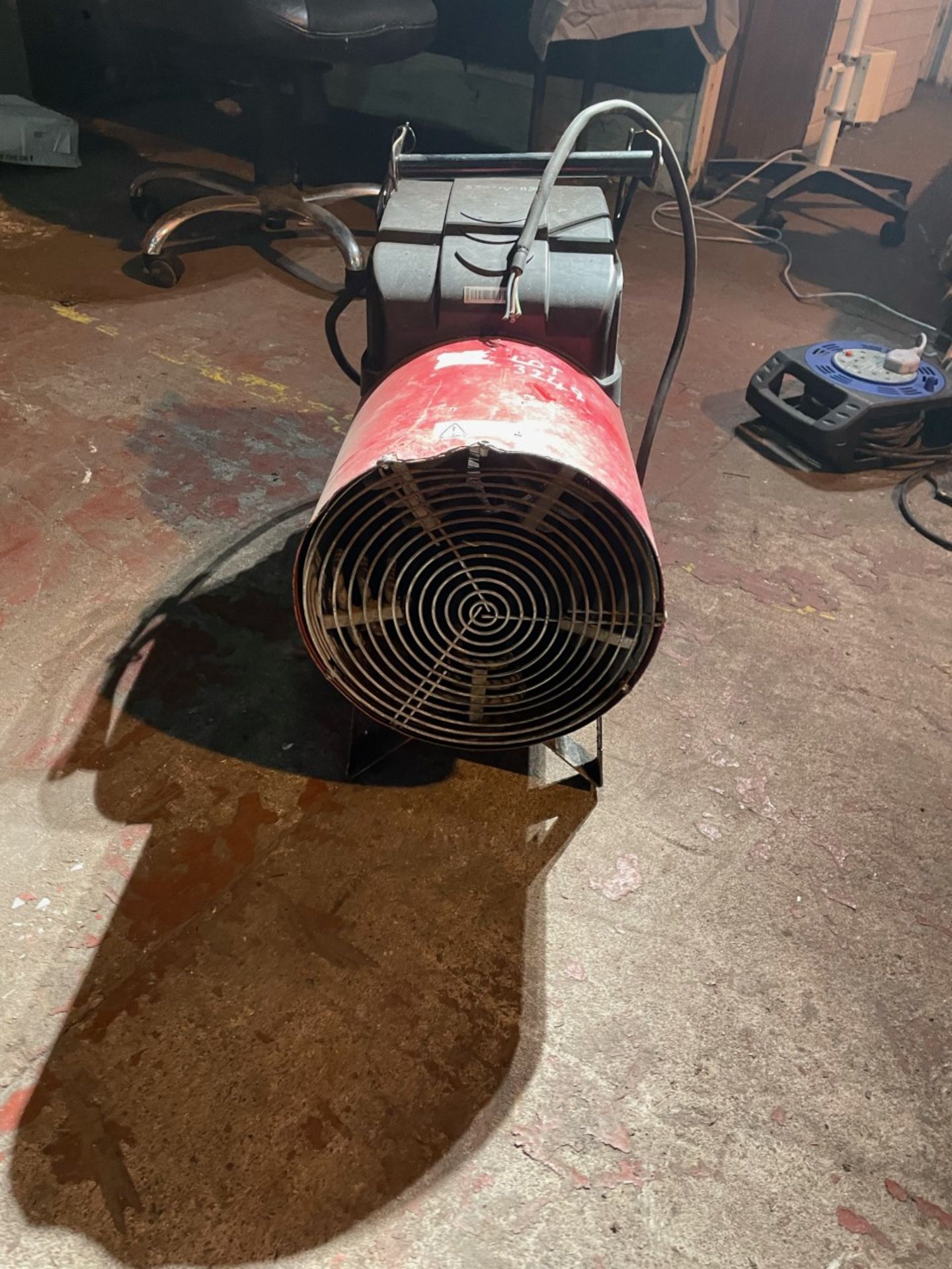 Arcotherm EK15 electric fan heater. Selling as spares or repair as it needs new 3 phase plug