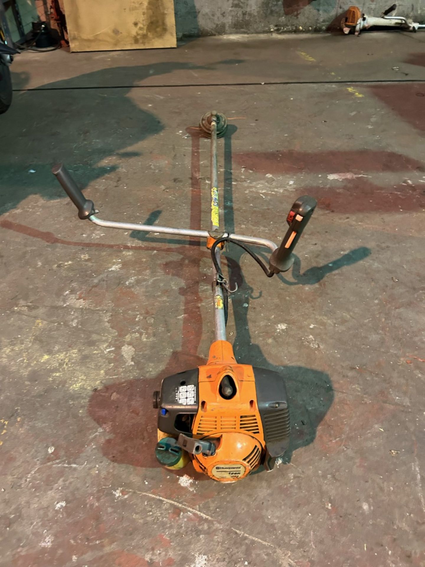 Husqvarna 128R brushcutter strimmer for spares or repair. Engine, shaft, cables and plastics all