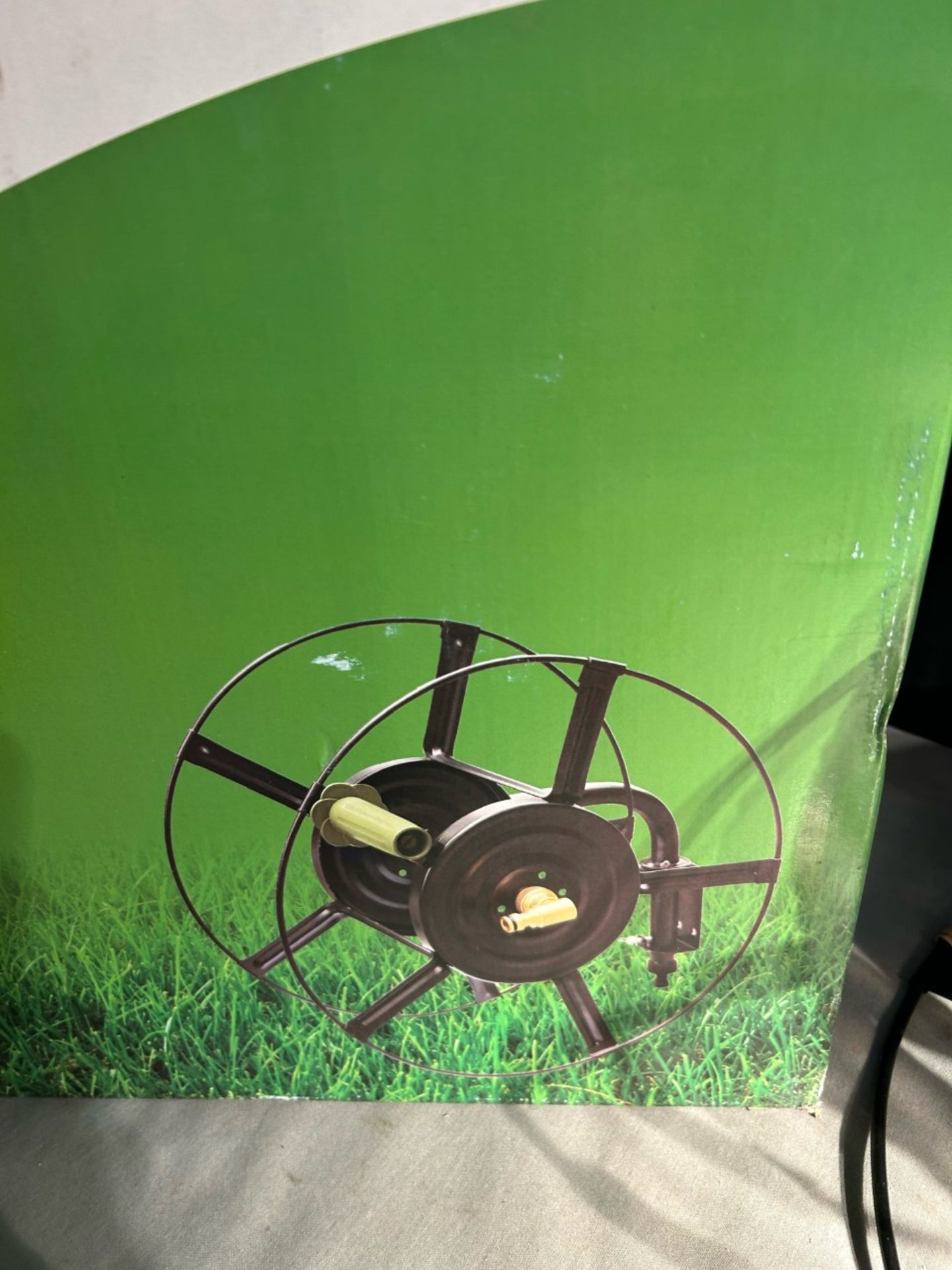 Verve wall mounted hose reel. New in box - Image 2 of 2