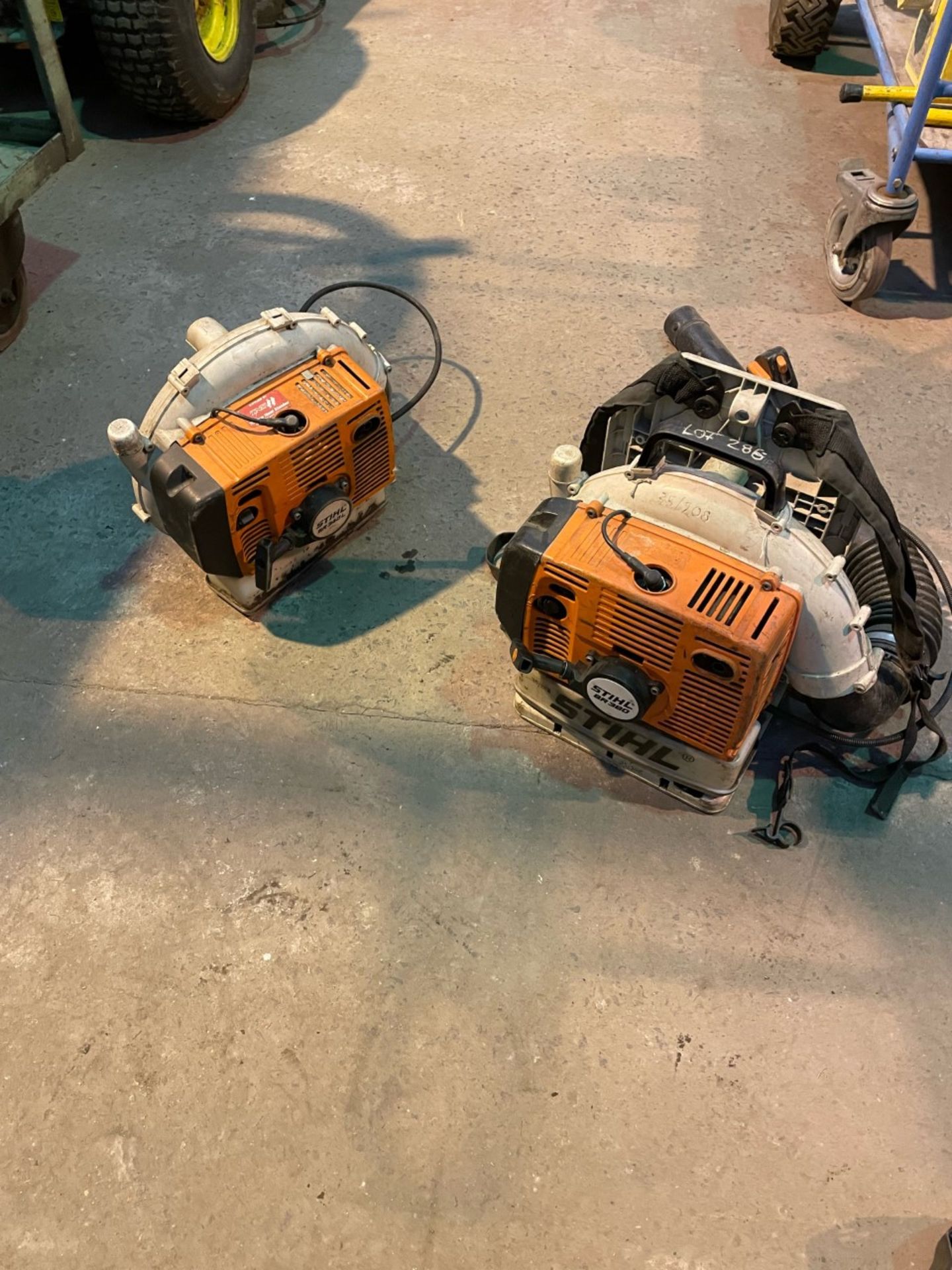 2x Stihl backpack blowers. 1 BR340 and 1 BR380 hard to start.