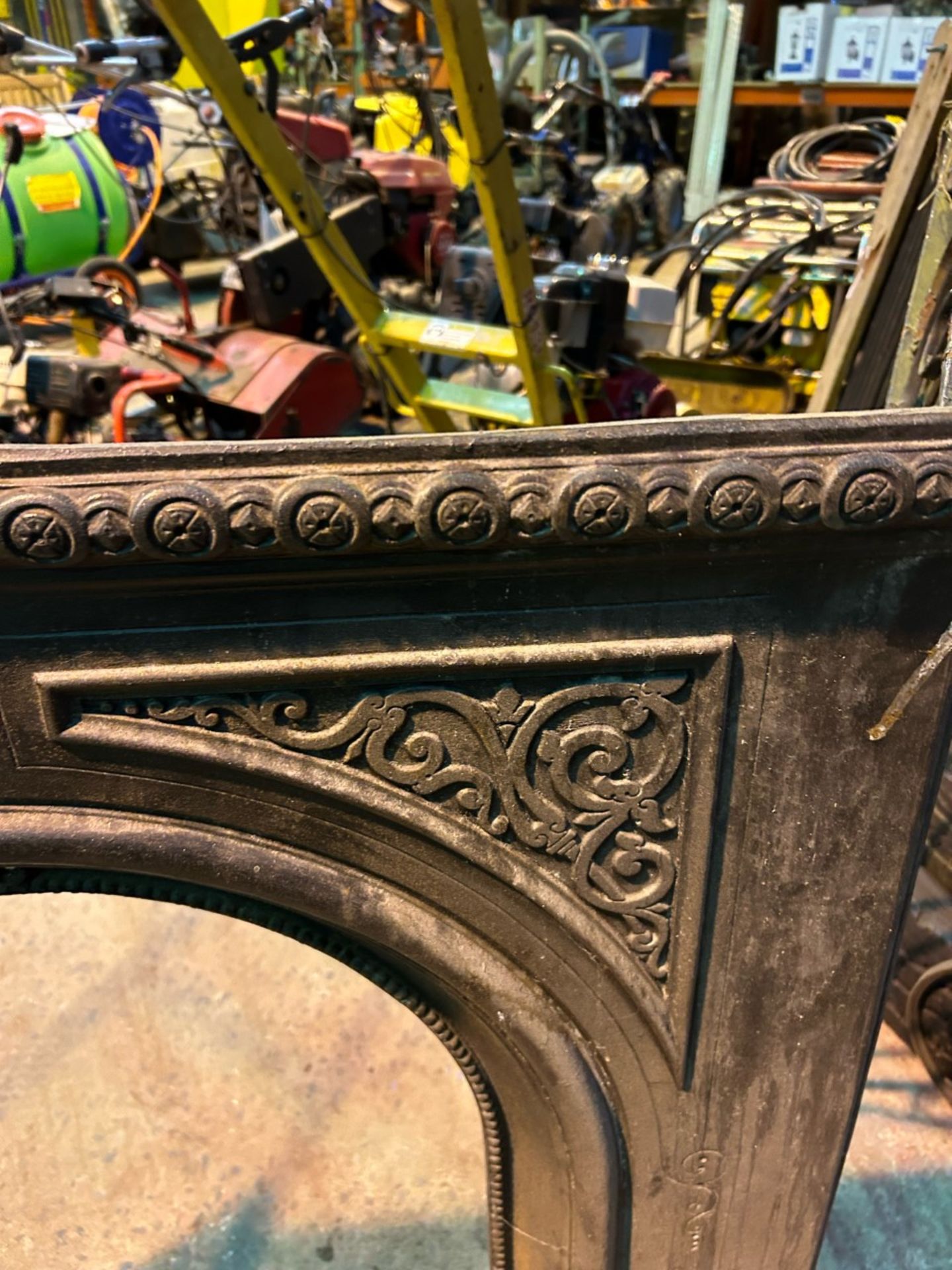 Cast iron fire place good condition - Image 2 of 3