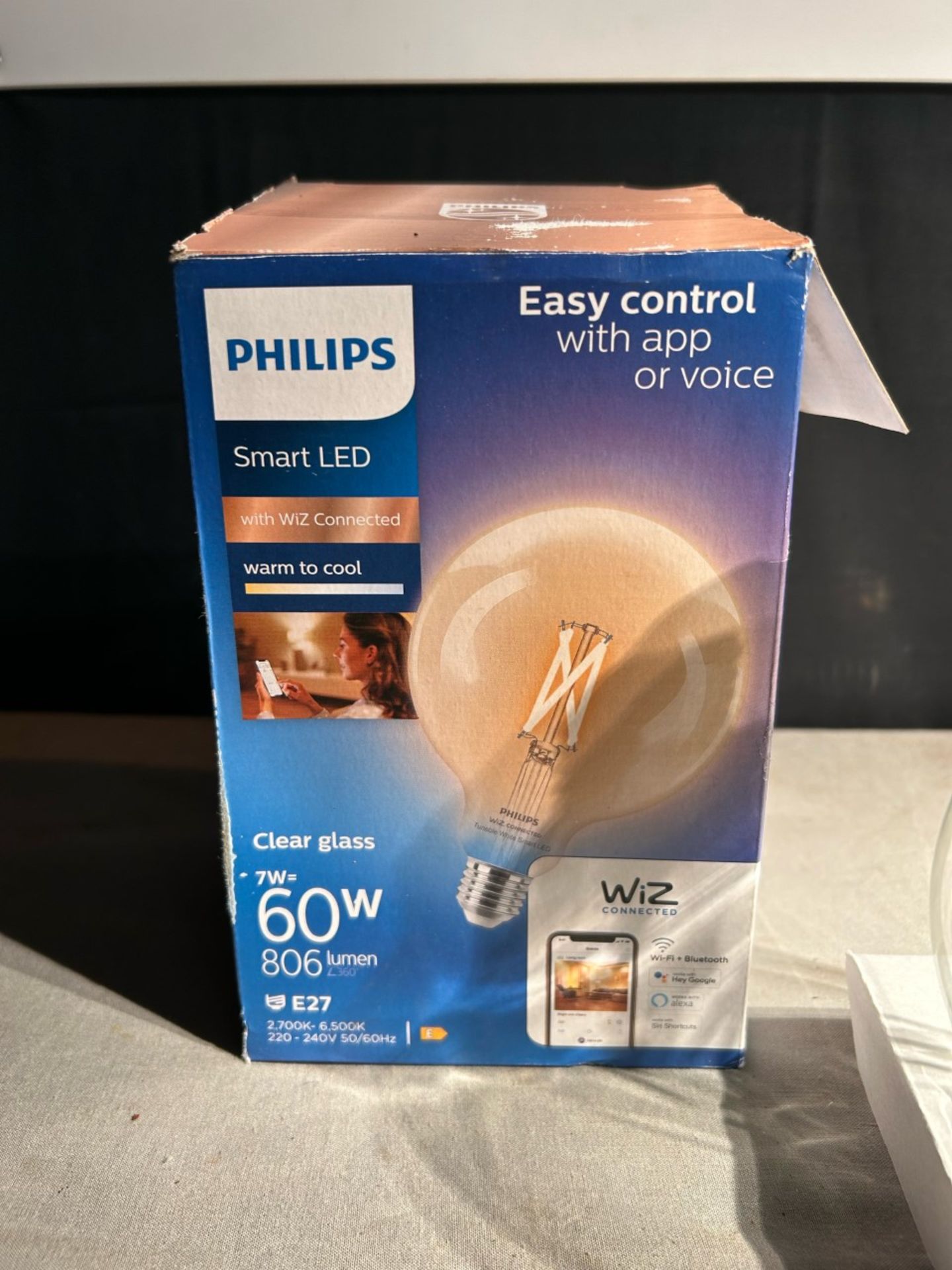 Philips smart LED bulb. Wiz connected lightbulb. Connects to wifi and controlled by app plus voice - Image 2 of 3