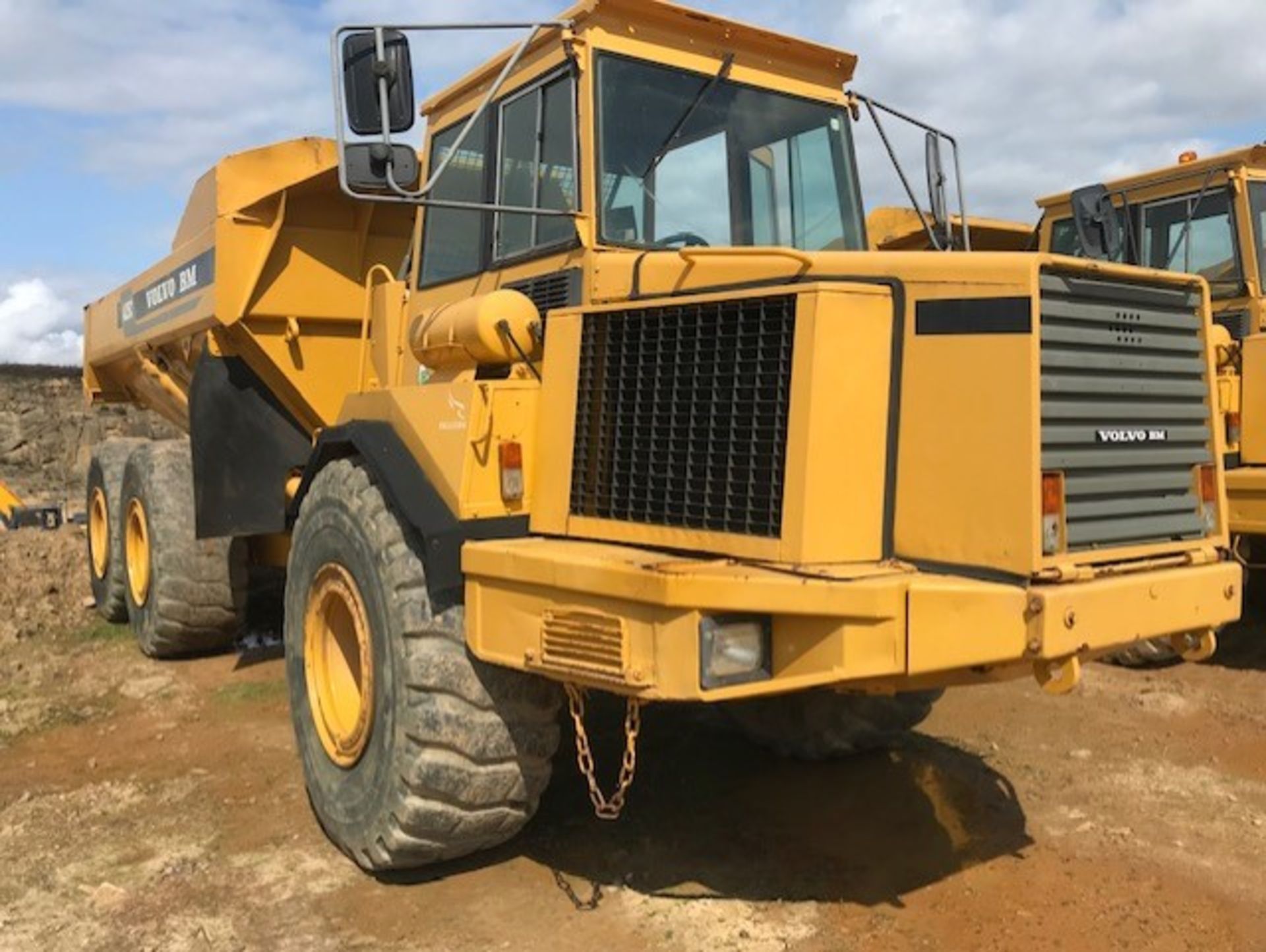 Volvo AC 25 dump truck just done quarry work guy , sellling due to not needed anymore as quarry is