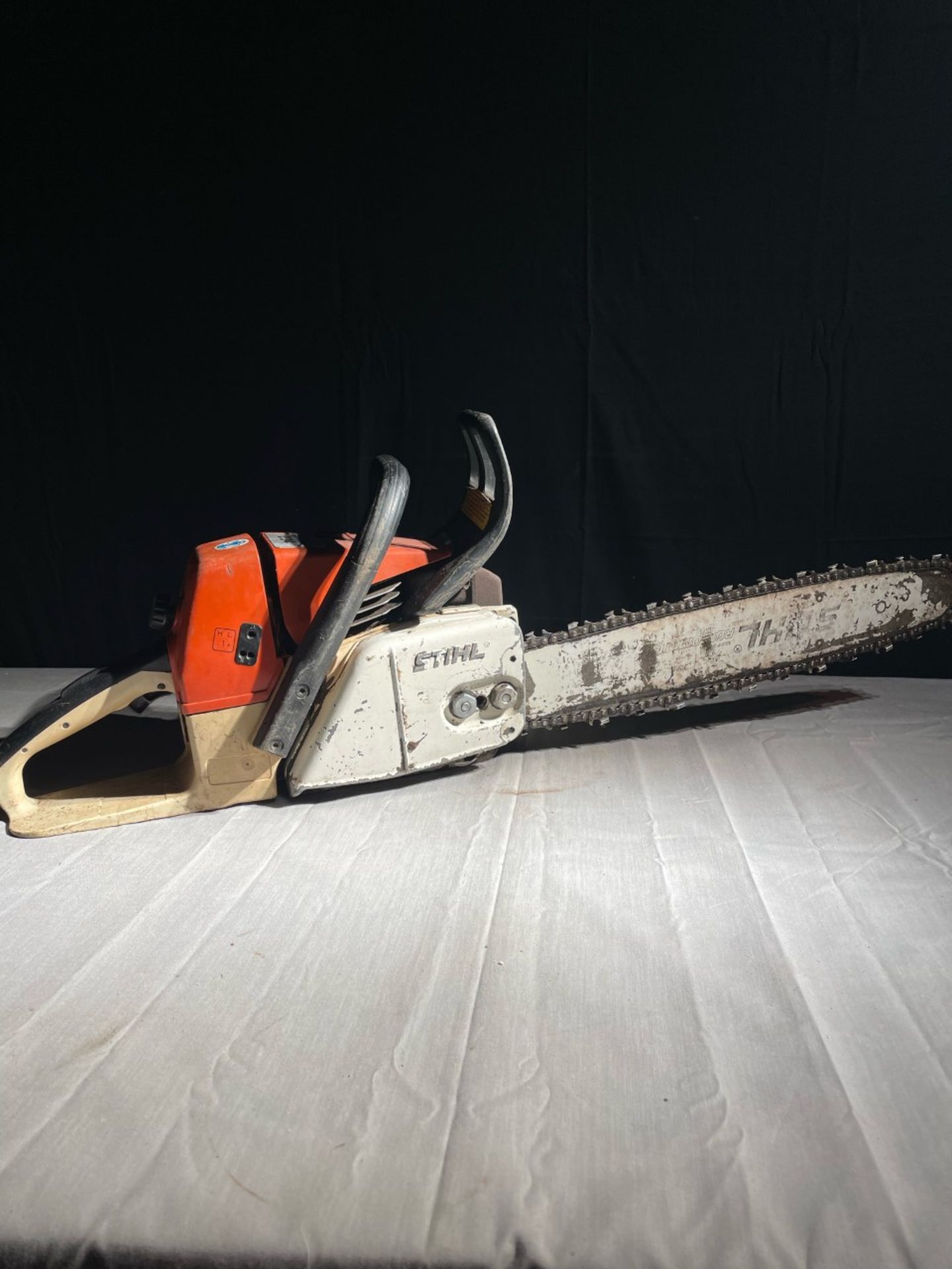 Stihl 034 chainsaw with 18” bar and chain. Selling as a non runner.