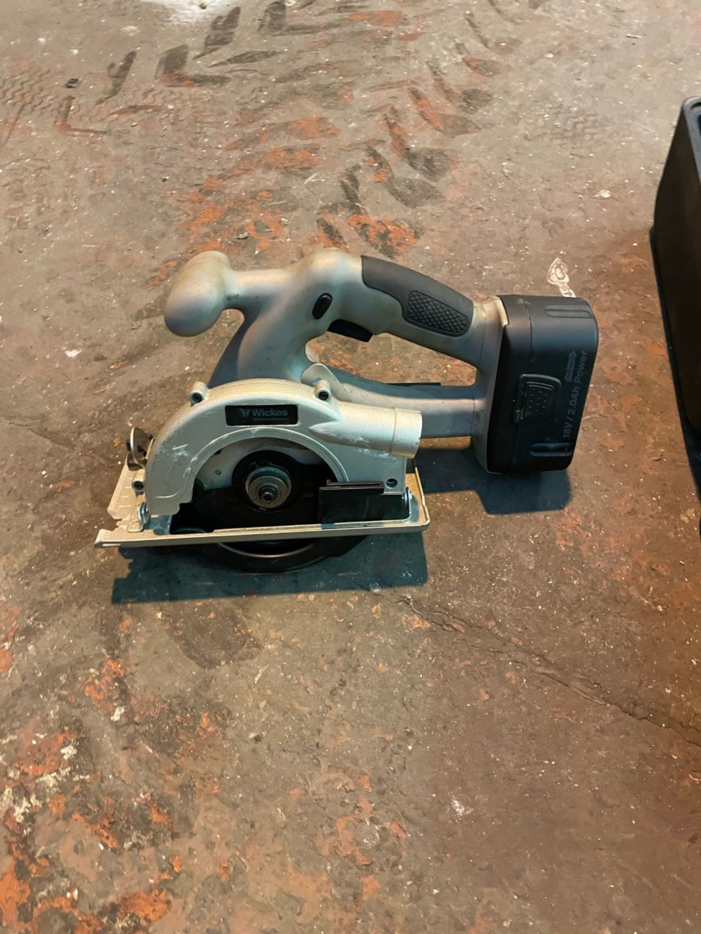 18v battery circular saw. In box working order