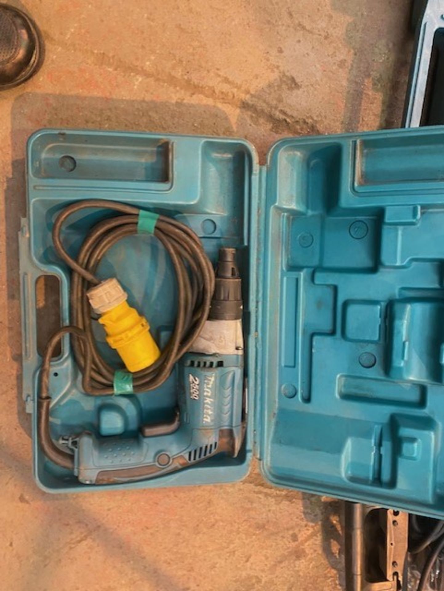 Power Tools , 2 x Makita 110v drills & 1 240v Hammer Drill , sold as seen - Image 3 of 4