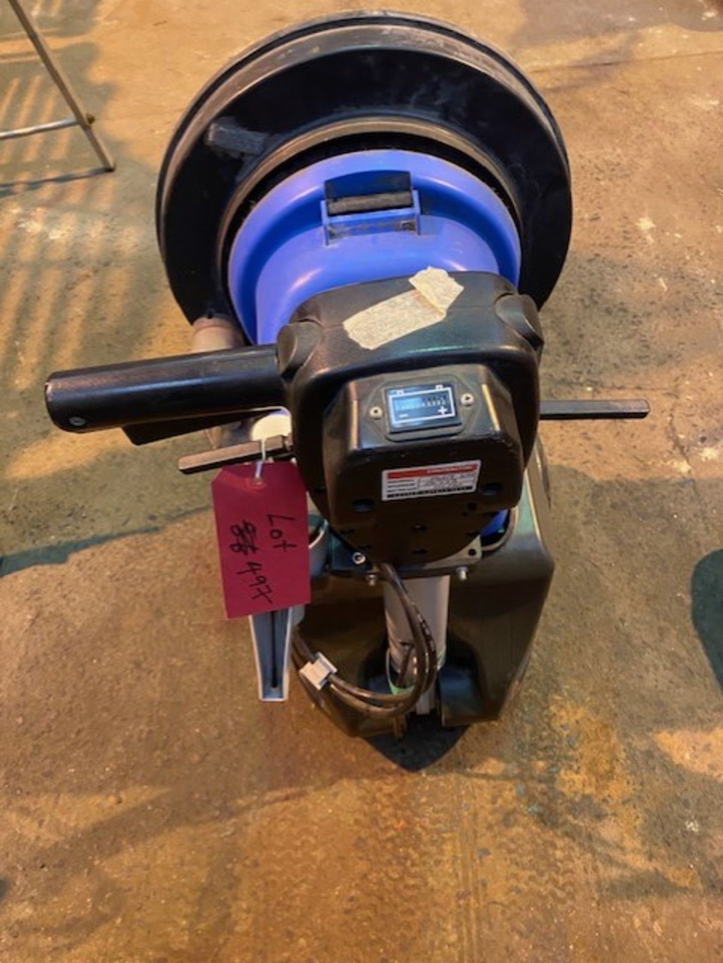 Floor Polisher 17" 1500rpm , 1 handlebar missing