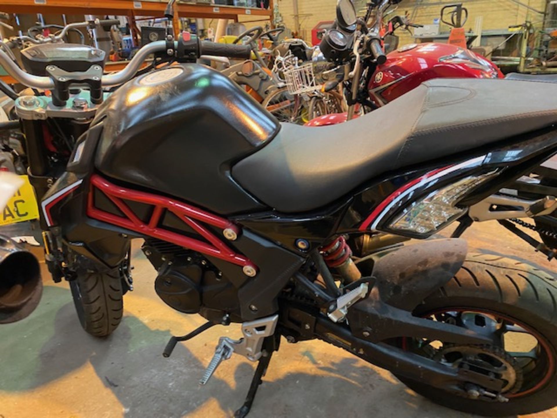 Sinnis 125 Bike , 12 months MOT - Image 2 of 2