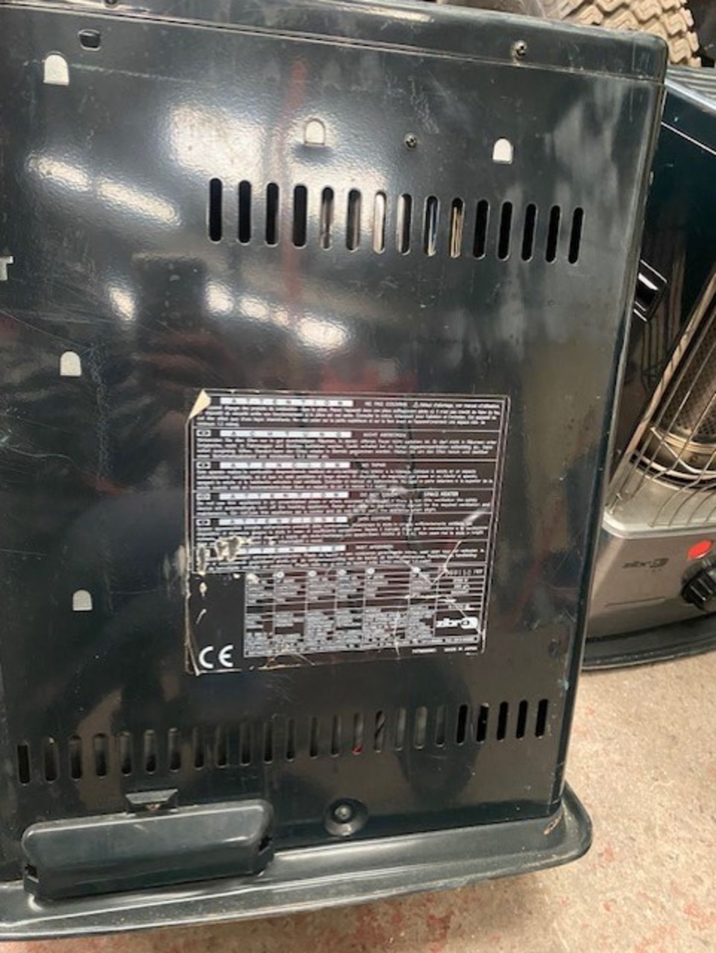 Zibro Paraffin Heater , sold as seen - Image 2 of 2