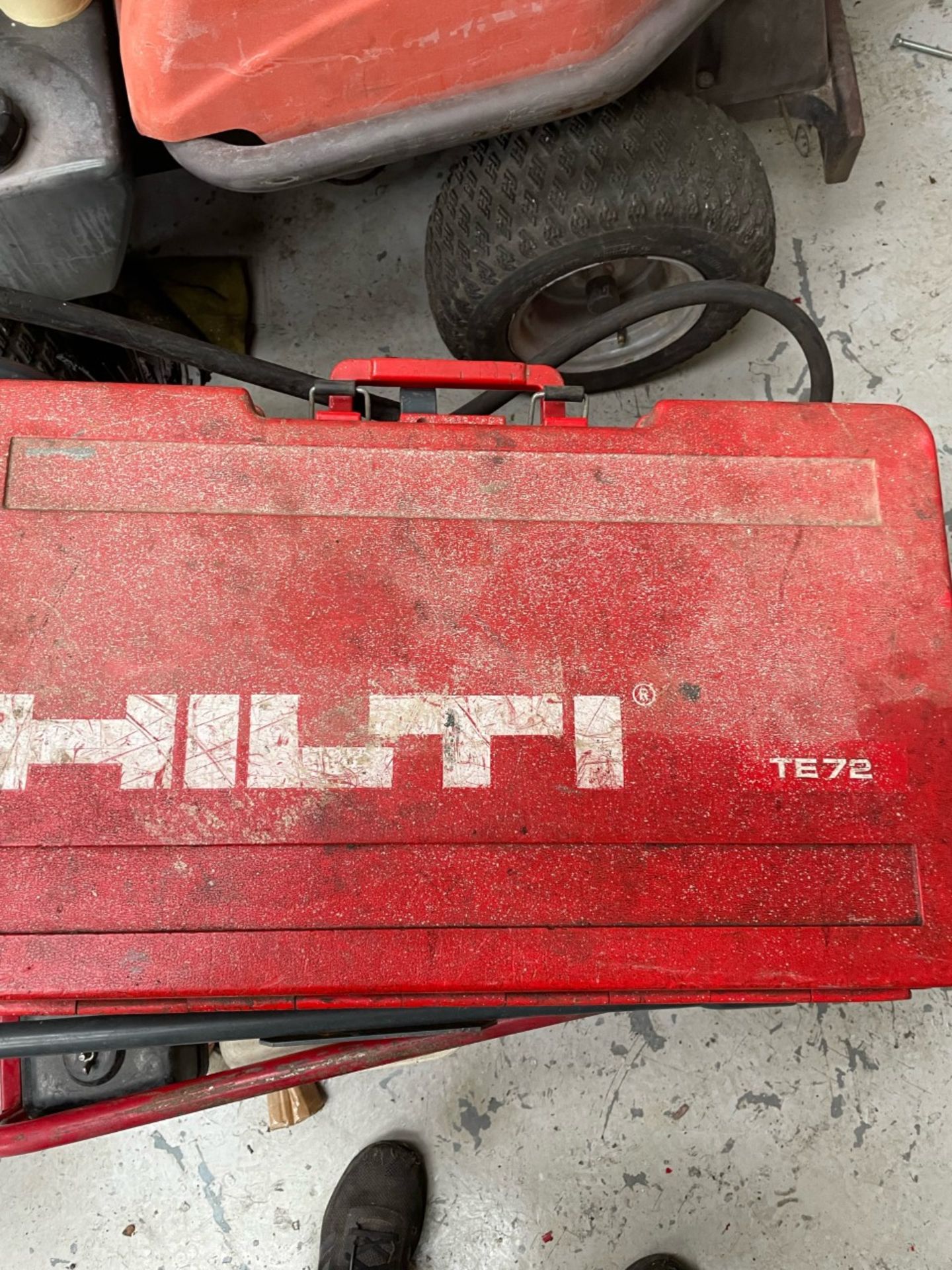 Hilti TE27 rotary hammer drill. Need power lead.