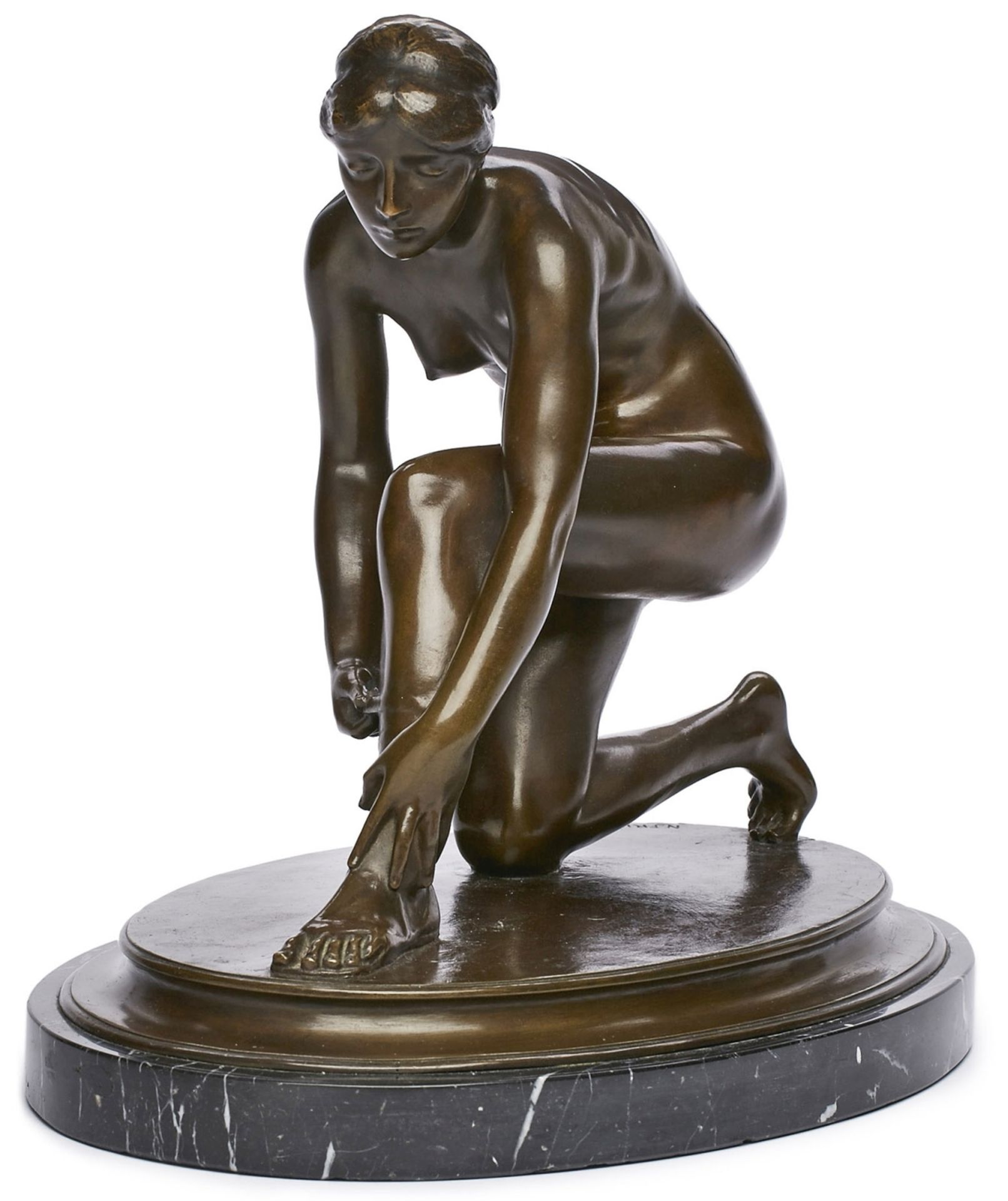 Bronze Nikolaus Friedrich: Sandalenbinderin, dat. 1919. - Image 2 of 3