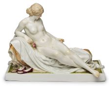 Akt mit Spiegel und Rose, Jugendstil, Meissen um 1900.