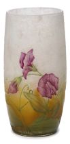 Kl. Vase mit Veilchen-Dekor, Daum Nancy um 1920.