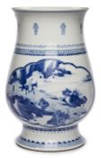 Gr. Vase, China wohl Kangxi/ 18. Jh.