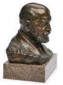 Bronze Jan Stursa: Büste des Schriftstsellers Alois Jirásek, 1921.