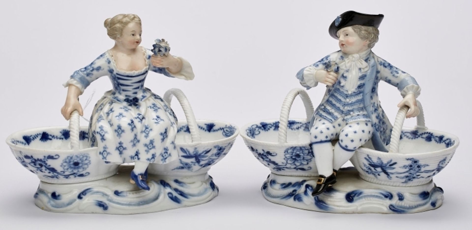 Paar Doppel-Gewürzschälchen mit Figuren, Meissen um 1900.