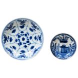 UNUSUAL BLUE AND WHITE SNUFF DISH KANGXI PERIOD (1662-1722) decorated with a pagoda, birds and a
