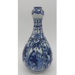 A CHINESE BLUE AND WHITE GARLIC MOUTH BOTTLE VASE, 20th century, in the Ming style, 29 cm high