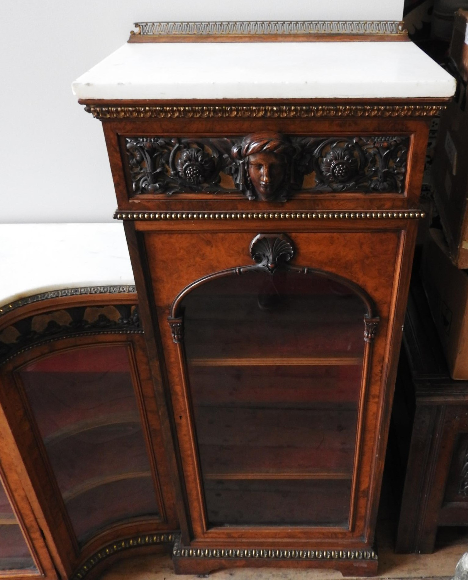 A 19TH CENTURY 'GILLOWS' MARBLE TOP WALNUT SIDEBOARD, a central break front cabinet section with - Image 3 of 3