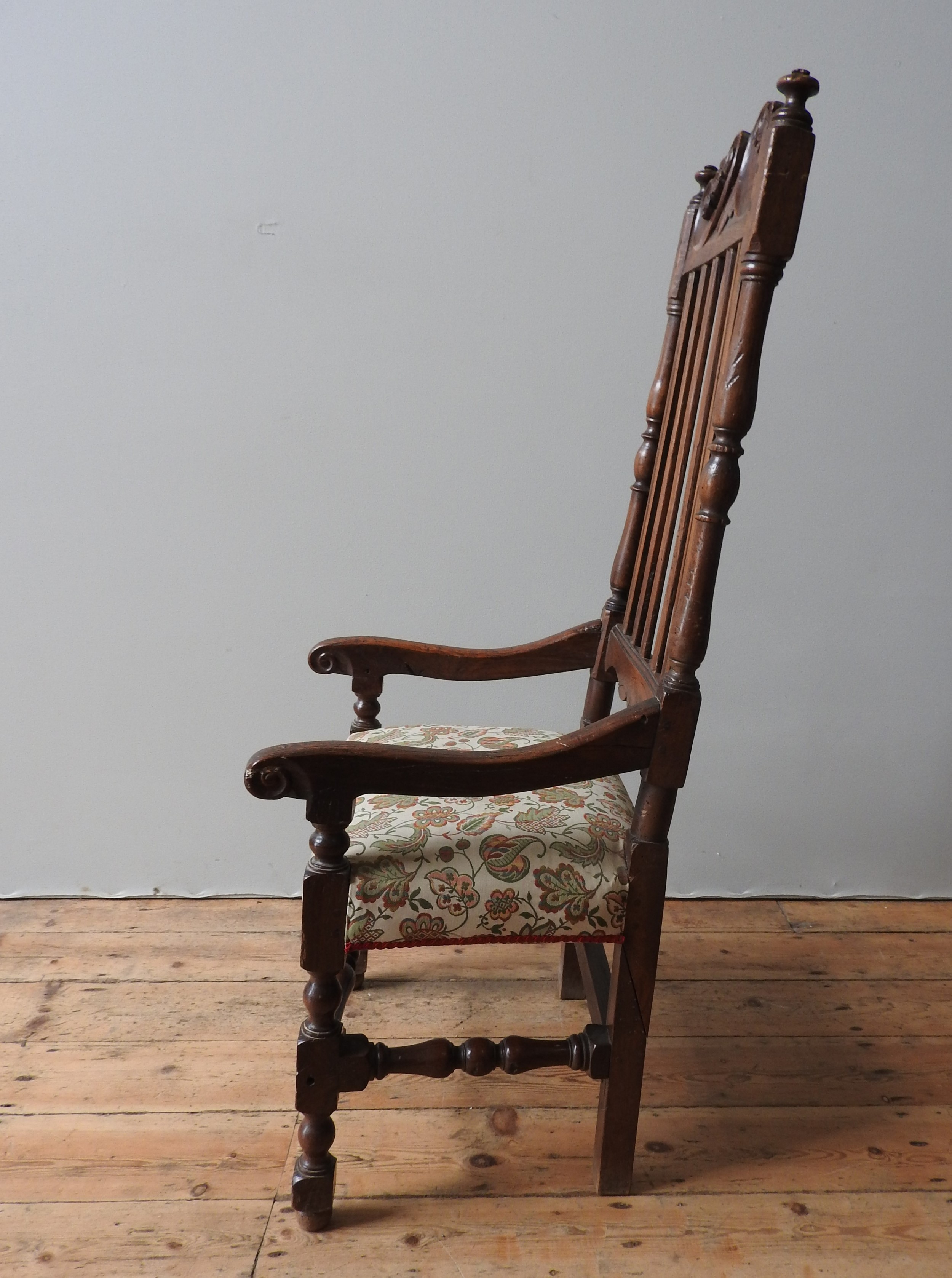 A FRENCH 19TH CENTURY SLAT BACK COUNTRY ELBOW CHAIR - Image 4 of 5