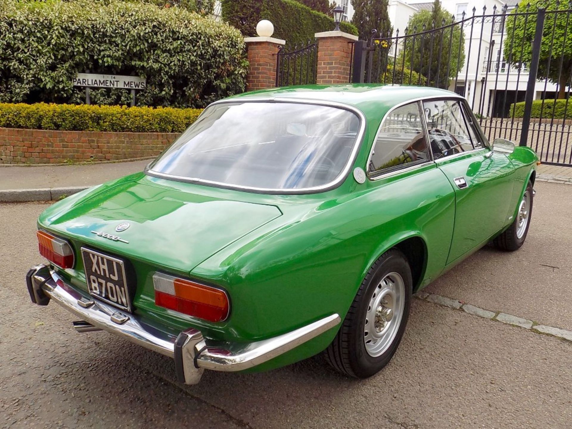 1975 ALFA-ROMEO 2000 GTV Registration Number: XHJ870N Chassis Number: AR.2417350 Recorded Mileage: - Image 5 of 40