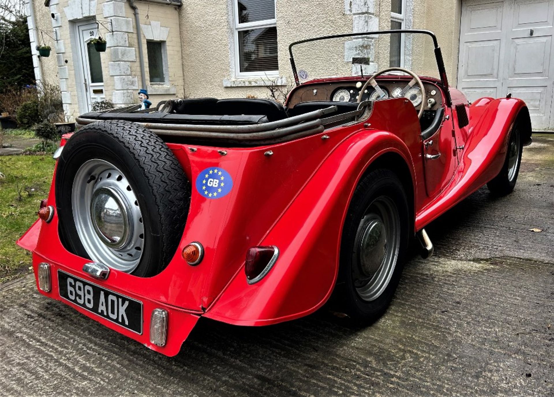 1959 MORGAN PLUS FOUR Registration Number: 698 AOK Chassis Number: 4398 Recorded Mileage: TBA - - Image 5 of 15