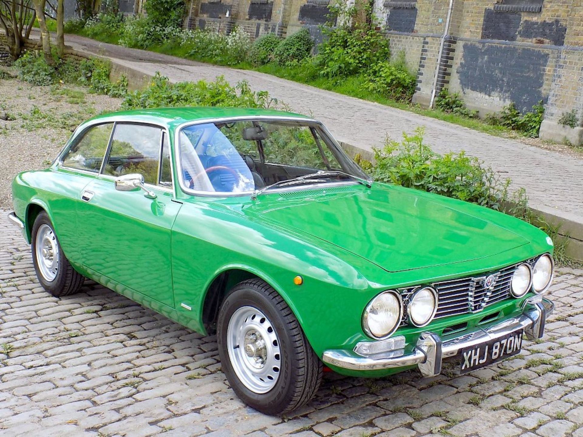 1975 ALFA-ROMEO 2000 GTV Registration Number: XHJ870N Chassis Number: AR.2417350 Recorded Mileage:
