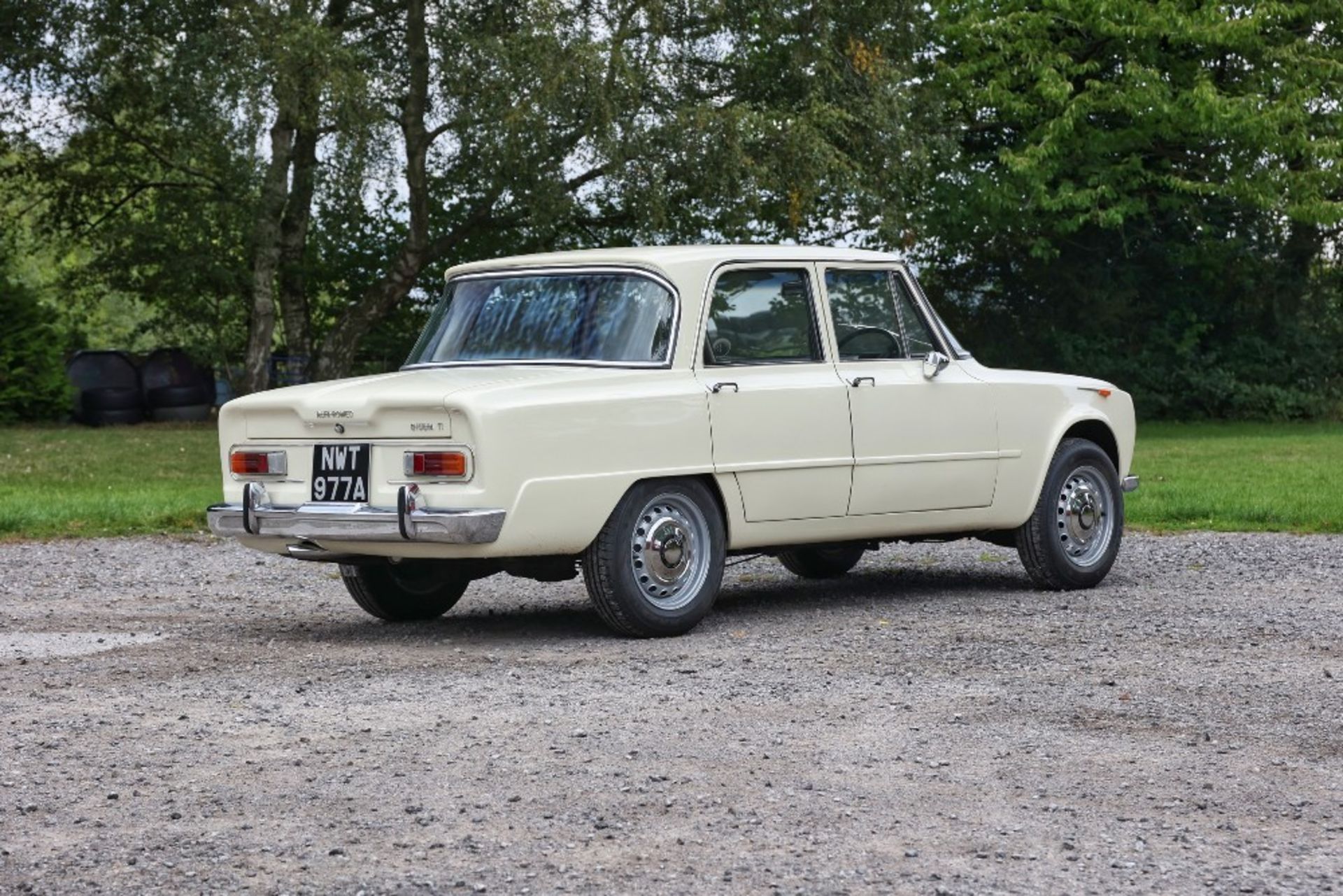 1963 ALFA-ROMEO GIULIA TI Registration Number: NWT 977A                  Chassis Number: AR725187 - Image 9 of 25