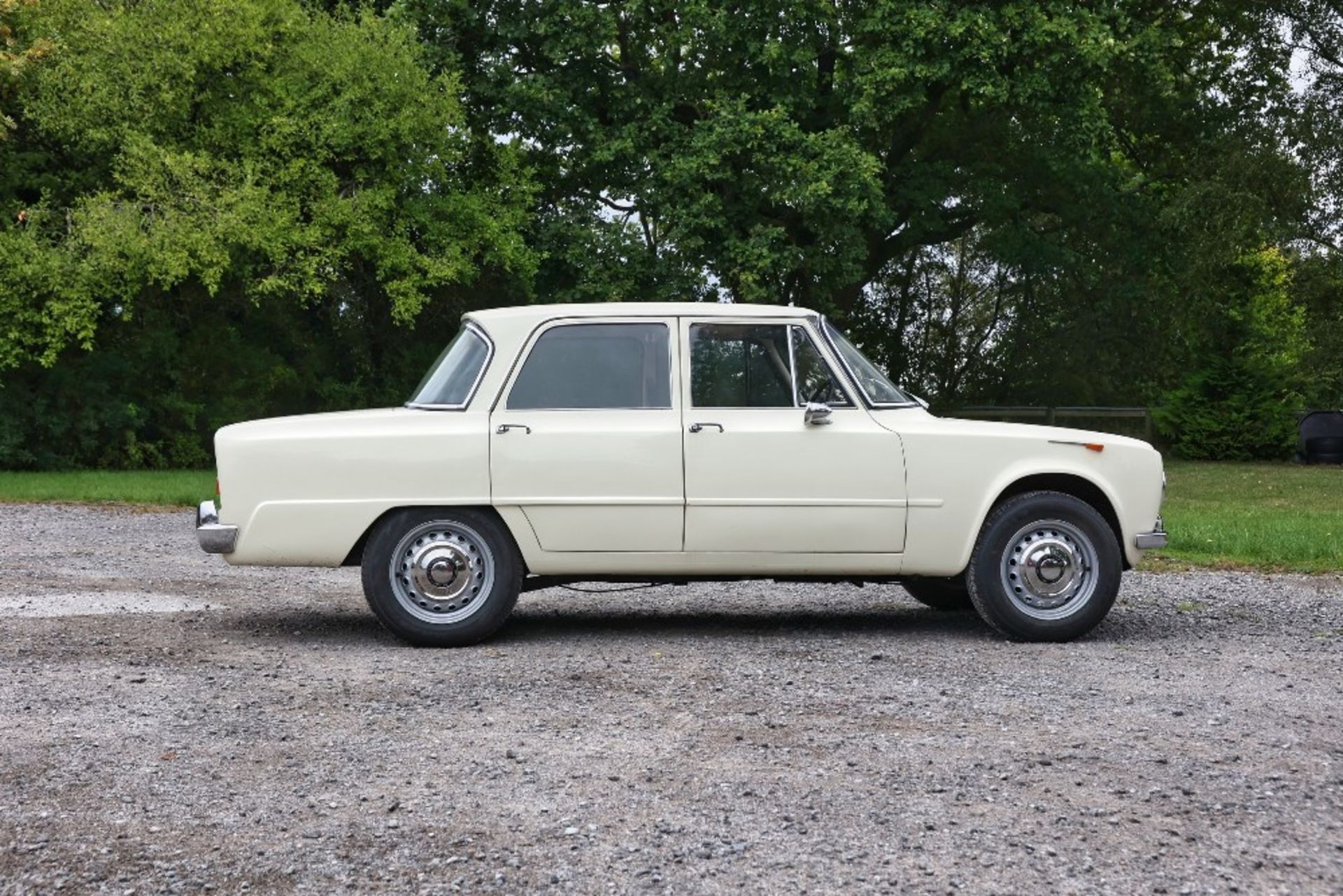 1963 ALFA-ROMEO GIULIA TI Registration Number: NWT 977A                  Chassis Number: AR725187 - Image 5 of 25