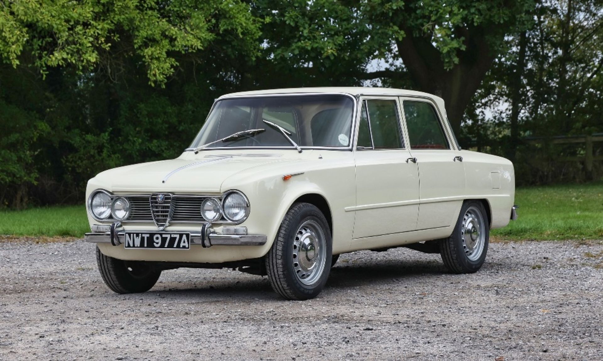 1963 ALFA-ROMEO GIULIA TI Registration Number: NWT 977A                  Chassis Number: AR725187