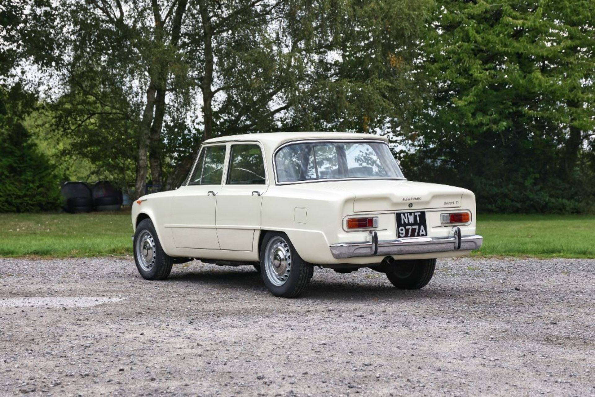 1963 ALFA-ROMEO GIULIA TI Registration Number: NWT 977A                  Chassis Number: AR725187 - Image 6 of 25