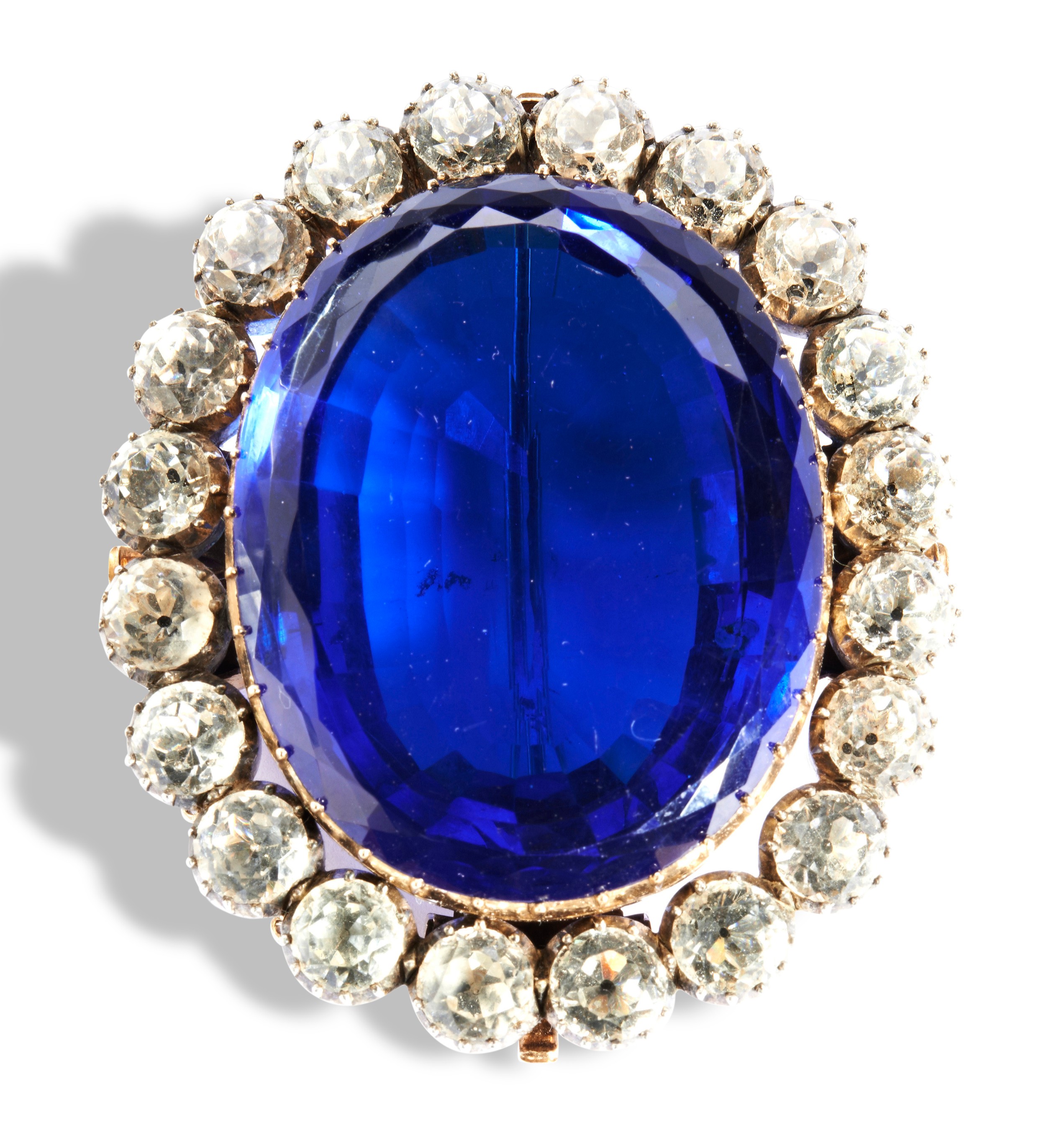 A 19TH CENTURY BLUE AND WHITE PASTE BROOCH the oval mixed-cut blue paste within a gold mount, to - Image 2 of 4