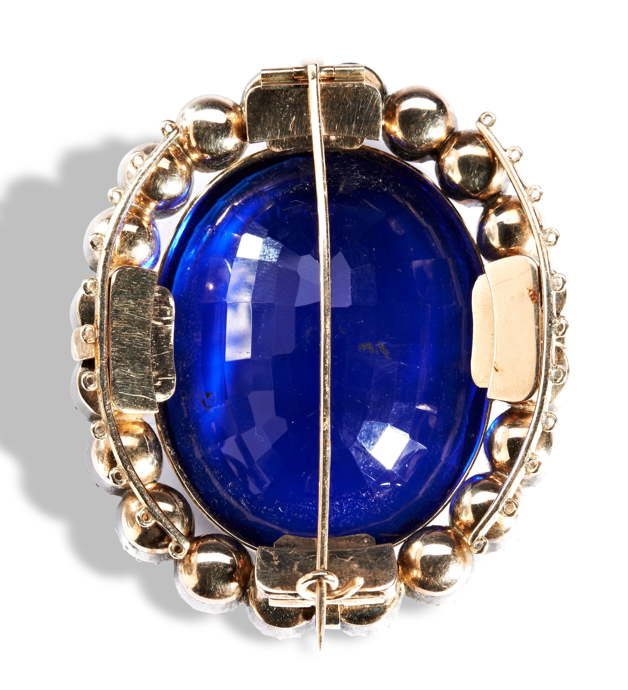 A 19TH CENTURY BLUE AND WHITE PASTE BROOCH the oval mixed-cut blue paste within a gold mount, to - Image 4 of 4