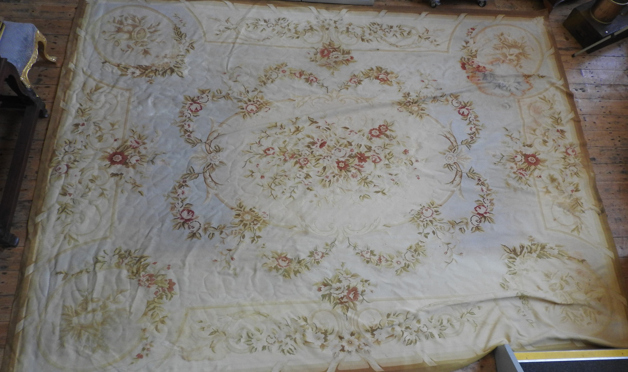 A LARGE AUBUSSON RUG, 20TH CENTURY, central cream cartouche decorated with floral sprays and - Image 2 of 2