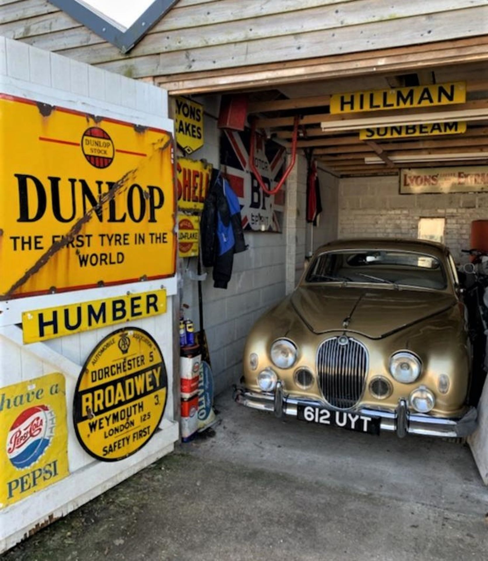 1958 JAGUAR ‘MARK 1’ 2.4 LITRE SALOON Registration Number: 612 UYT Chassis Number: S912121