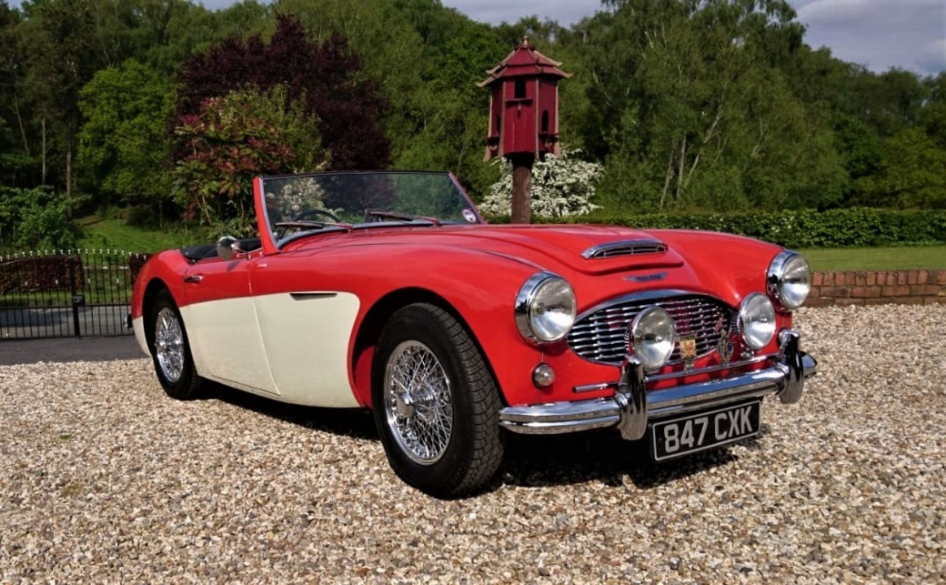 1958 AUSTIN-HEALEY 100/6 Registration Number: 847 CXK Chassis Number: BN6/2341 Recorded Mileage: - Image 3 of 18