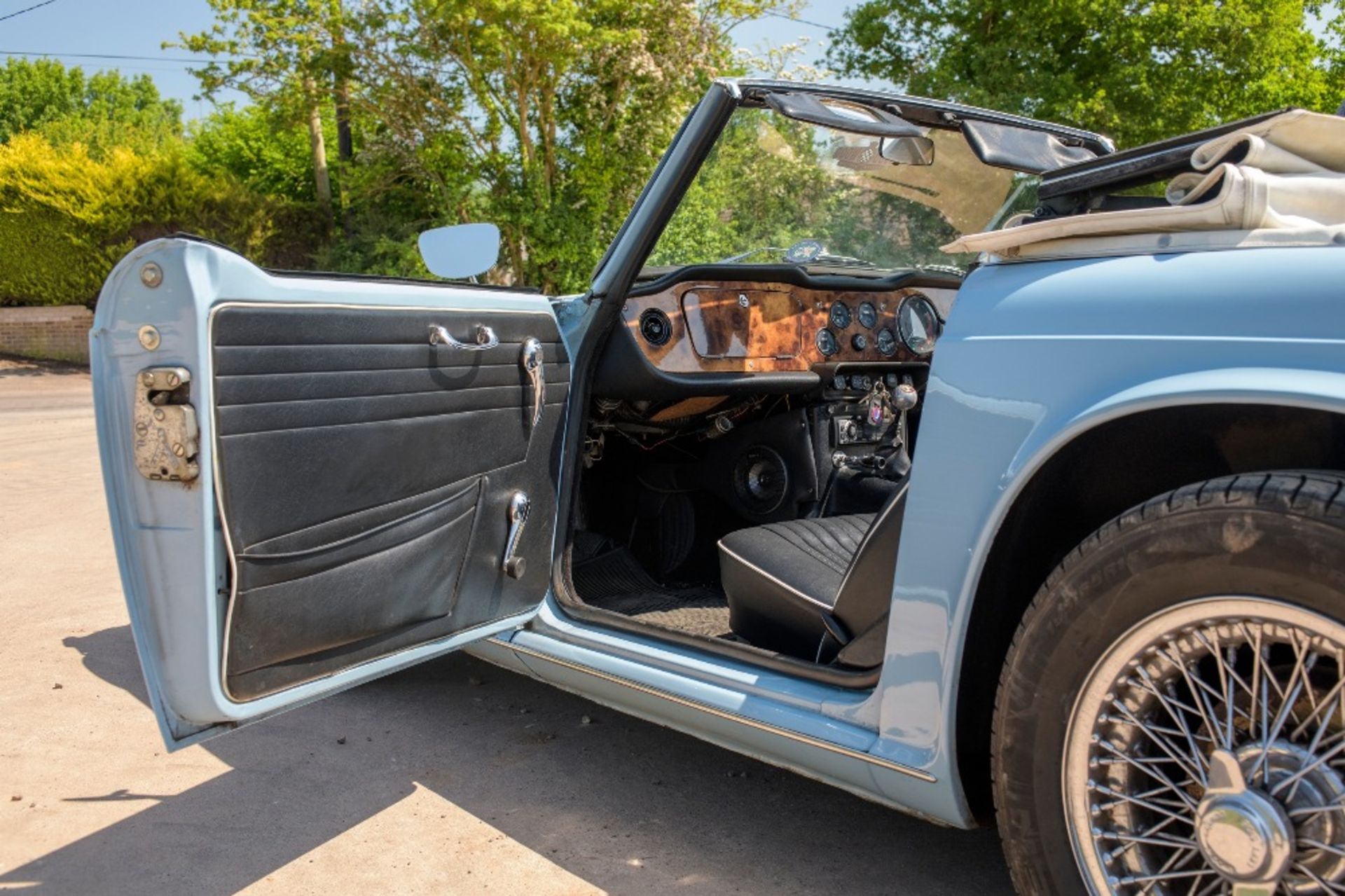 1968 TRIUMPH TR5 Registration Number: VGF 78F Chassis Number: CP/2266 Recorded Mileage: 22,580 miles - Image 11 of 21