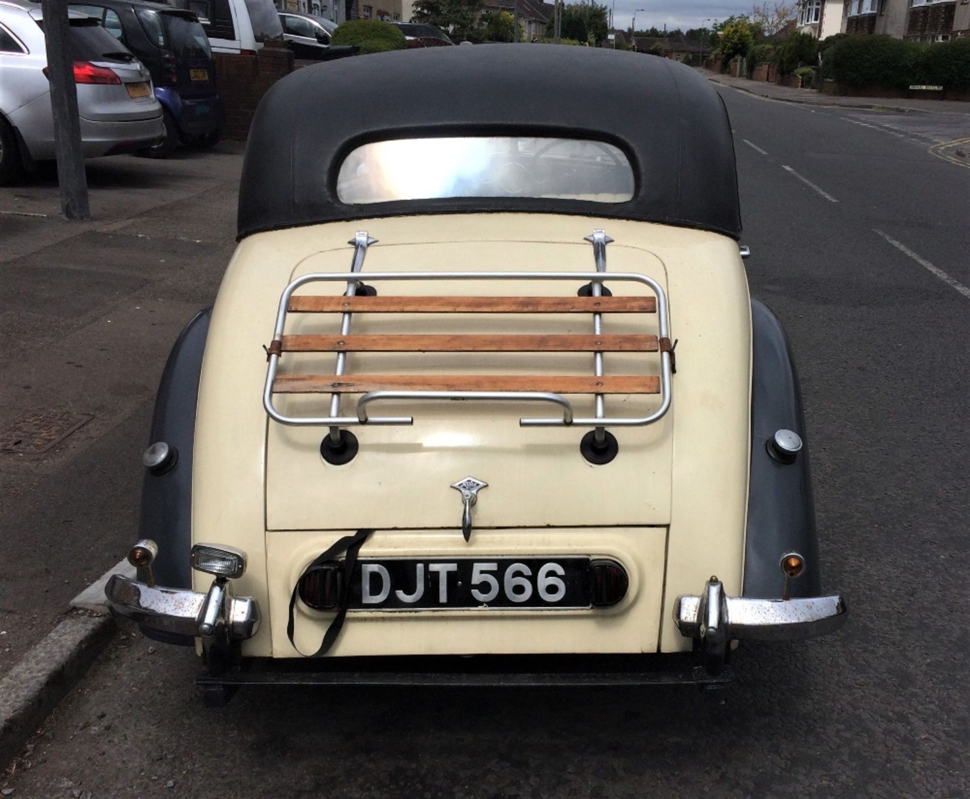 1949 RILEY RMA SALOON Registration Number: DJT 566 Chassis Number: 39516747 Recorded Mileage: TBA - Image 4 of 6