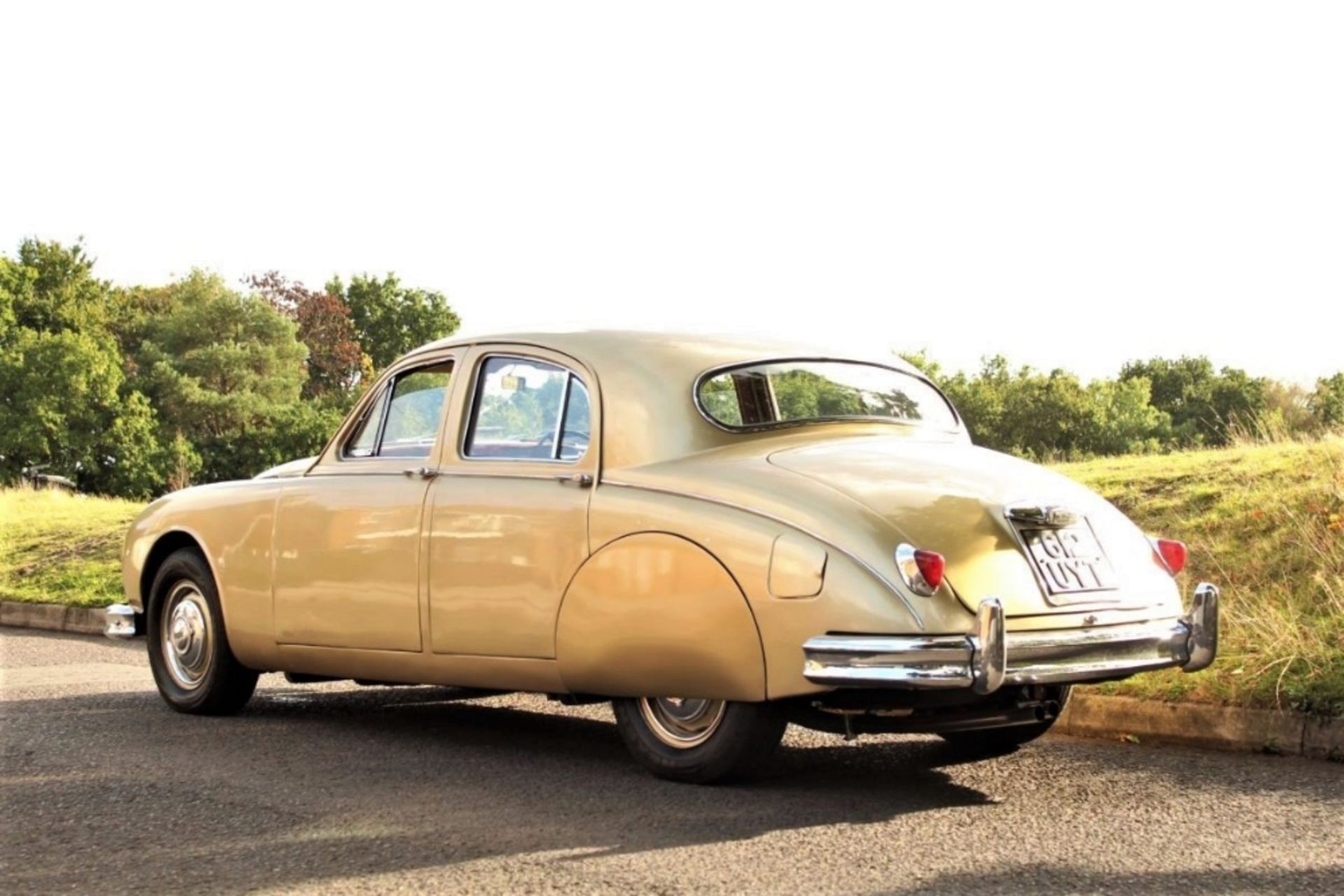 1958 JAGUAR ‘MARK 1’ 2.4 LITRE SALOON Registration Number: 612 UYT Chassis Number: S912121 - Bild 7 aus 13