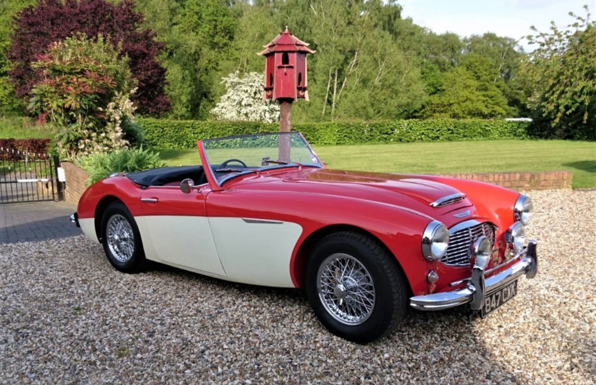 1958 AUSTIN-HEALEY 100/6 Registration Number: 847 CXK Chassis Number: BN6/2341 Recorded Mileage: - Image 4 of 18