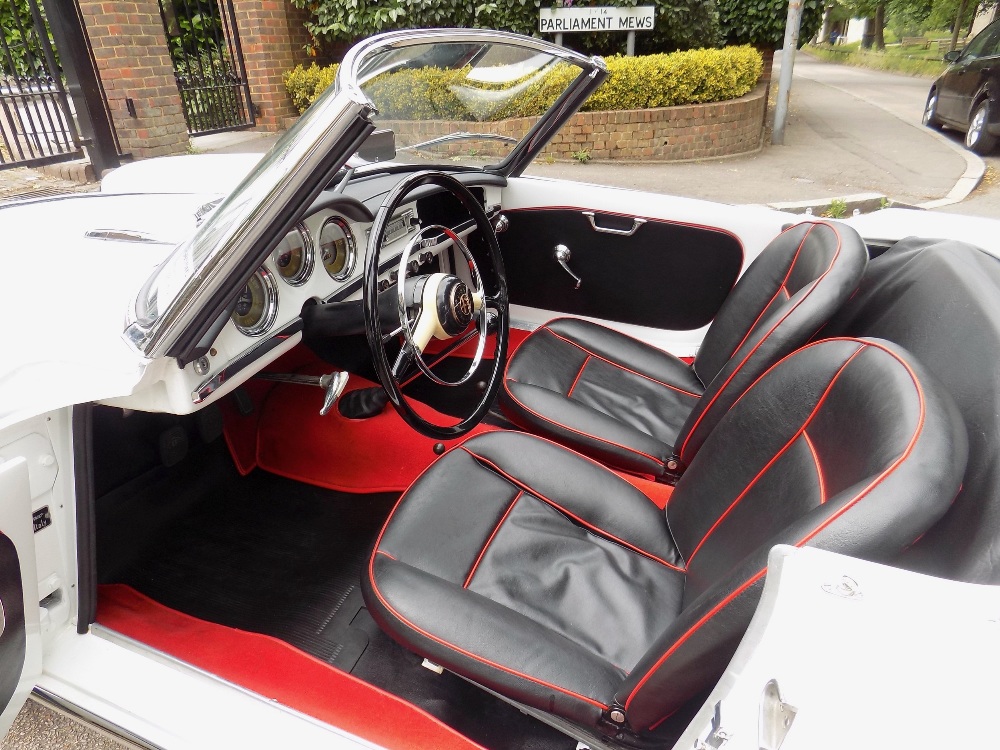 1958 ALFA-ROMEO GIULIETTA SPIDER Registration Number: 919 XVU            Chassis Number: AR 1495 - Image 17 of 23